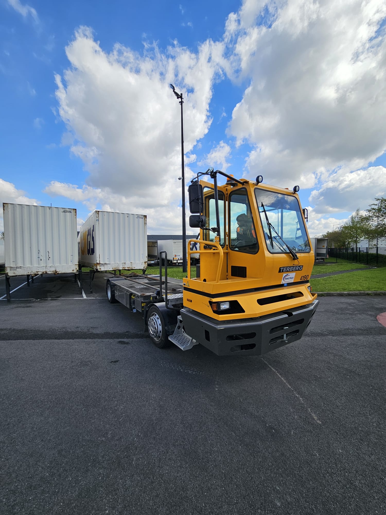 Informations sur la durée et les tarifs de la formation Tracteur de manutention sellette ou caisse mobile