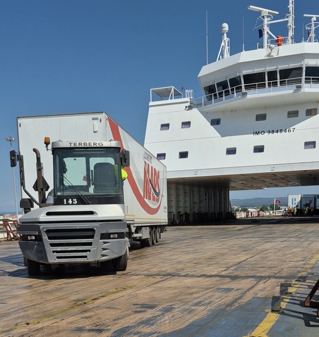 Image de la formation Ouvrier docker - Conducteur tracteur sellette sur site portuaire