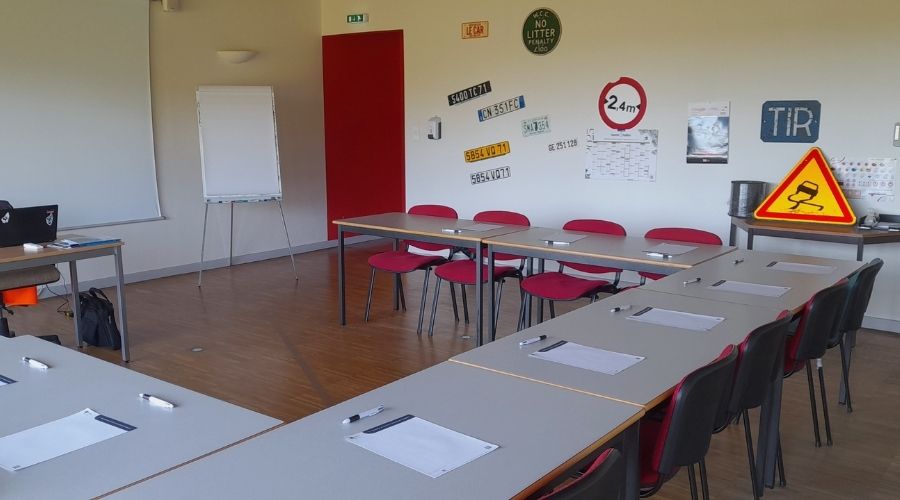 Informations sur la durée et les tarifs de la formation FORMATION DE MONITEURS D'ENTREPRISE