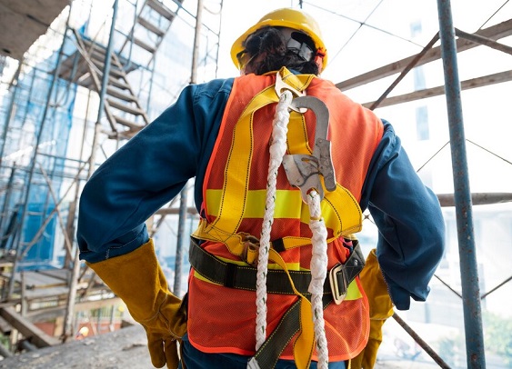 Informations sur la durée et les tarifs de la formation Utiliser des Equipements de Protection Individuelle (EPI) contre les chutes de hauteur